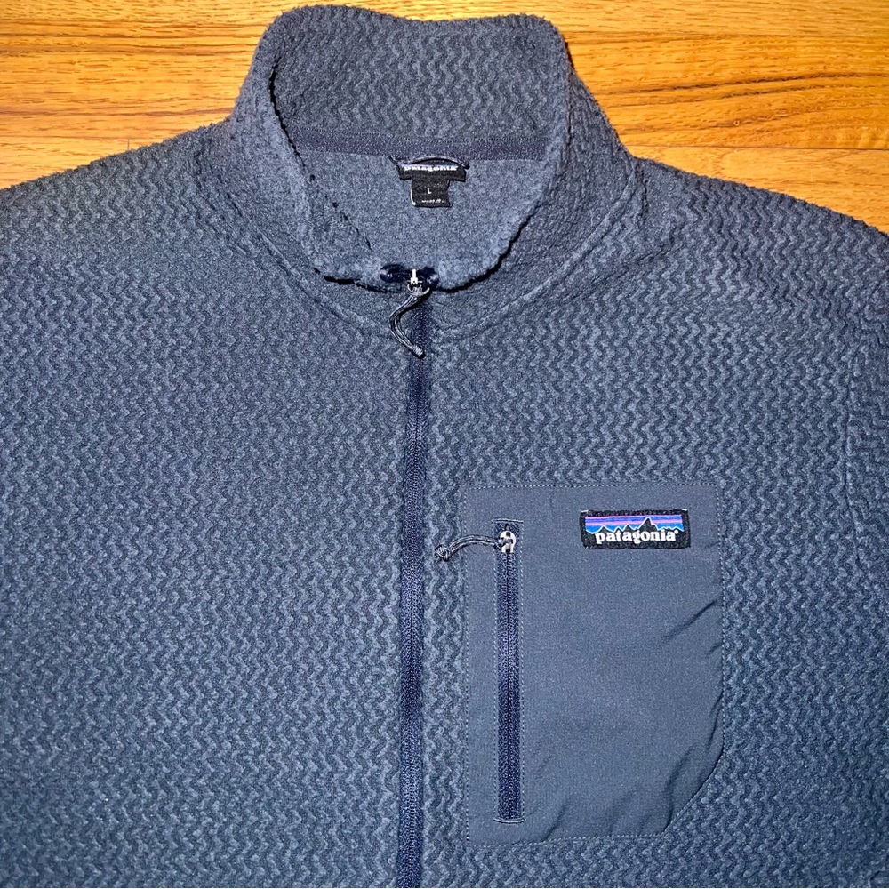 Patagonia - Men's R1 Air 1/2-Zip Pullover Fleece - Blue Warm - Large L - $140